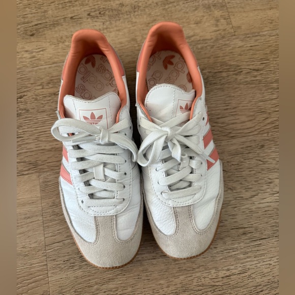 Women’s Adidas Samba - Picture 2 of 8